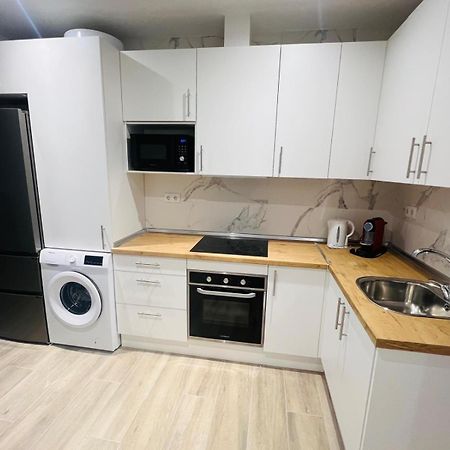 Apartamento 4 Elephant Wifi Y Netflix Alcobendas Eksteriør billede
